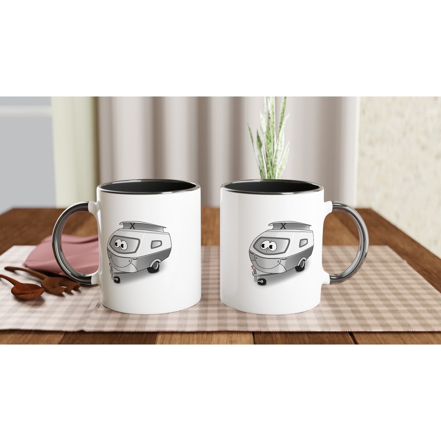 Das Bild zeigt eine Beispielaufnahme von dem Becher mit dem aufgedruckten Cartoon „Trollinchen“.