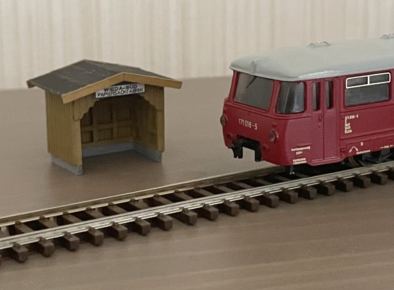 Wartehaus Haltepunkt "Papiersackfabrik" (Bausatz, TT / 1:120)