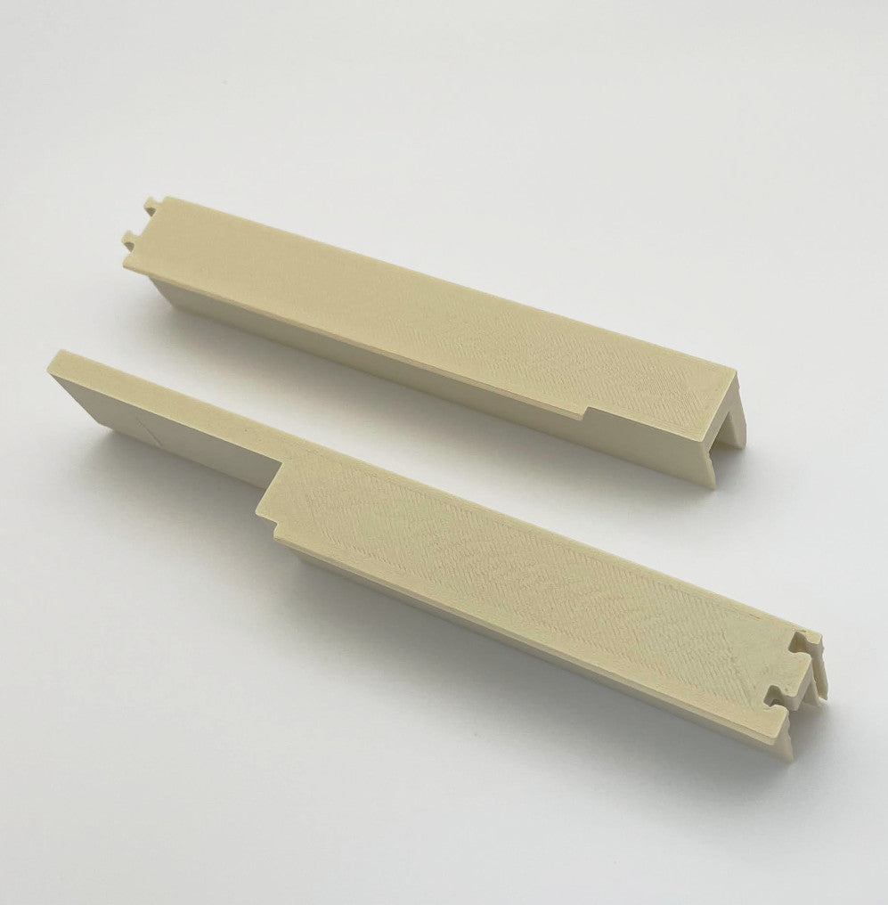 Abdeckleitse für das WC-Fach des Eriba der 500er Touring-Serie in der Farbe beige.