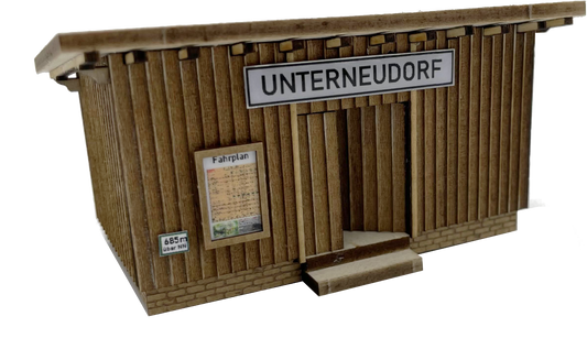Nahaufnahme eines fertig montierten Modells des Wartehauses Haltepunkt "Unterneudorf" in Spur H0.
